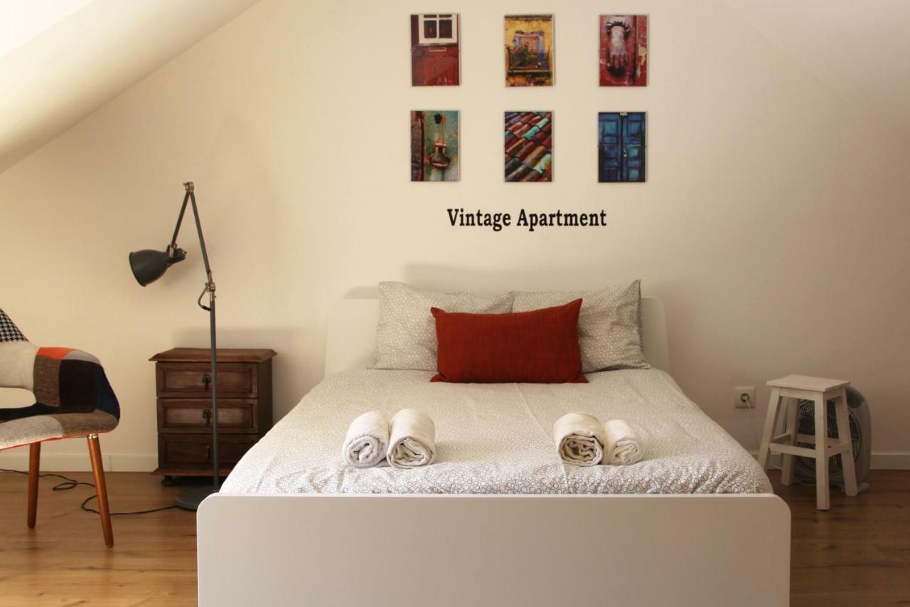 Tiles Square Apartments - Desterro Flats Apartment